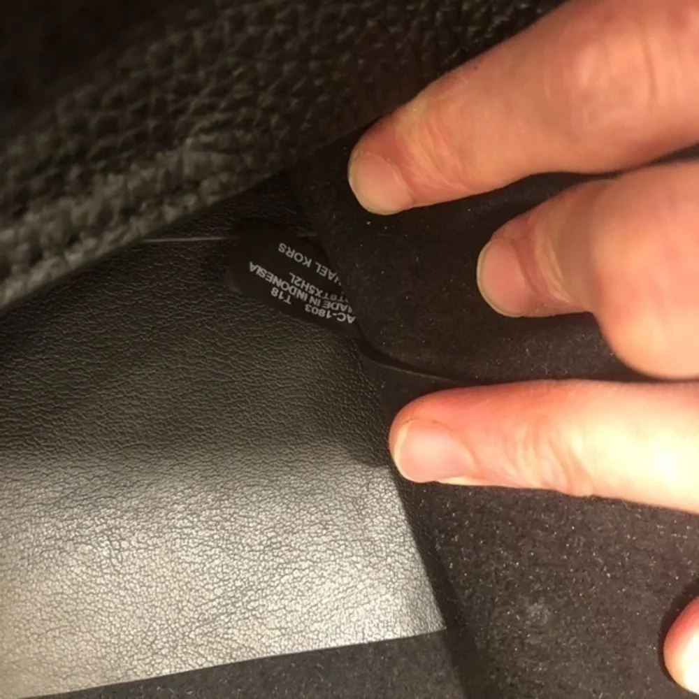 Michael Kors junie medium black hobo bag